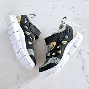 NIKE Baby Green Free Run 2